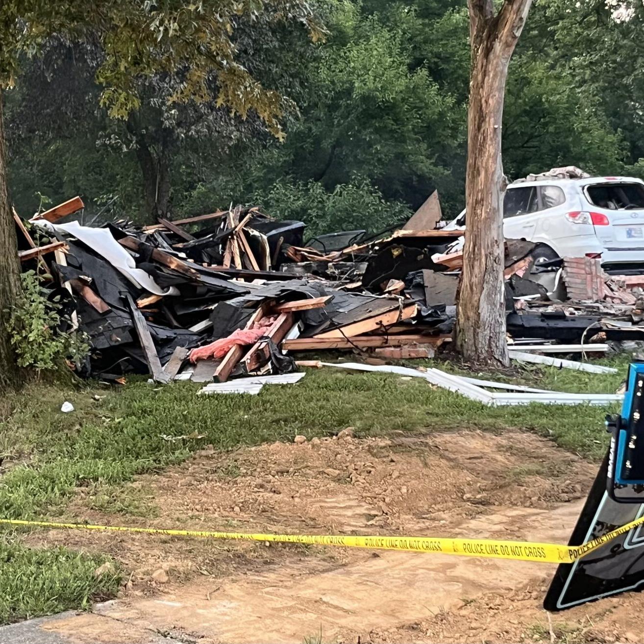 Jeffersonville house explosion debris